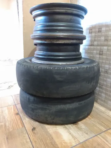 Jogo de 4 rodas de ferro aro 13 furação 4x100, original Chevrolet