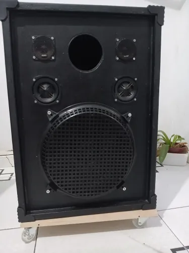 Caixas de som 12 polegadas