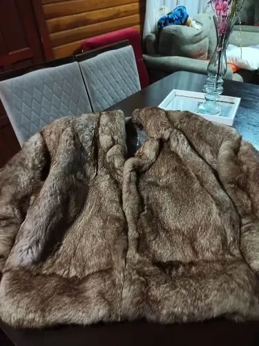 Casaco natural de pele de coelho 