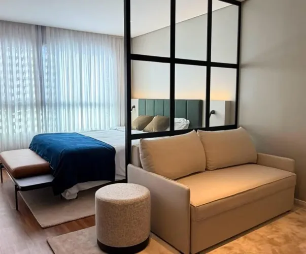 Studio novo e mobiliado à venda no Centro