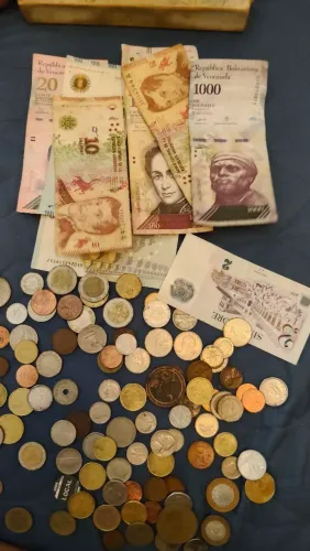 Moedas antigas de vários países 