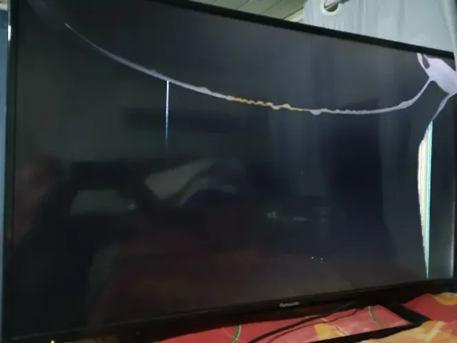 TV Panasonic TC-39A400B . Defeito na tela