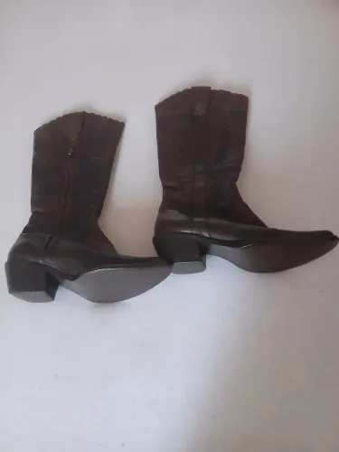 BOTA DE GRIFE MIX URBAN DE COURO LEGÍTIMO RICA EM DETALHES N35