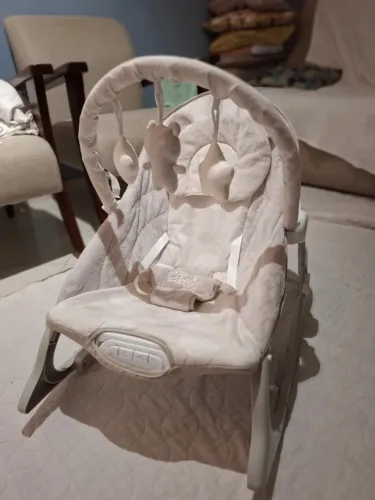 Cadeirinha de Descanso Musical Maxi Baby