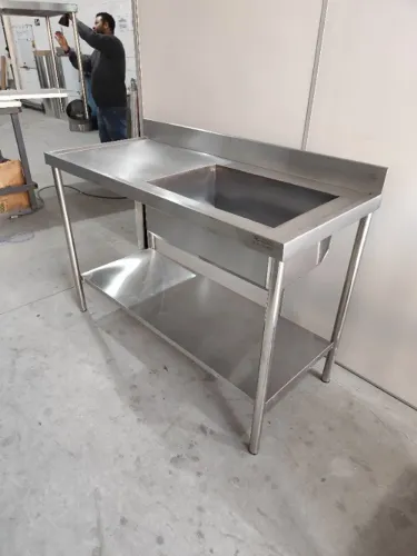 Pia inox 1 bojo reforçada 1,10×0,60×0,90 tampo 20# (50×40) 