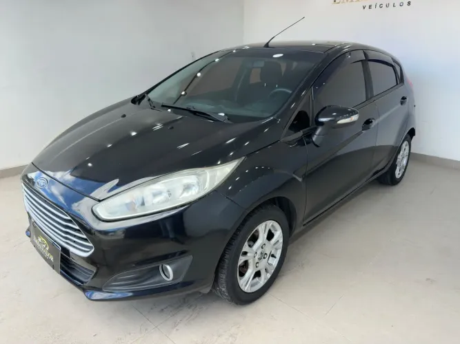 Ford Fiesta 1.5 16V Flex Mec. 5P 2015