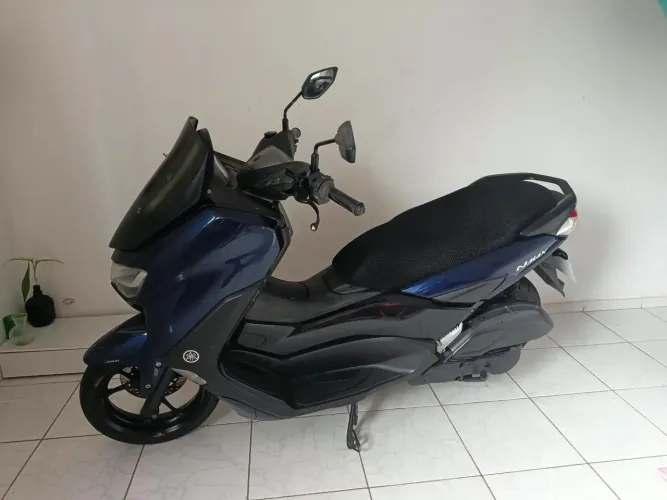 Moto NMAX 160
