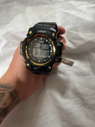 Relógio Masculino Ruixing RXG Digital Esportivo preto e dourado WR30M