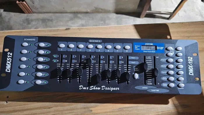 Mesa de Luz DMX512 - Disco 192
