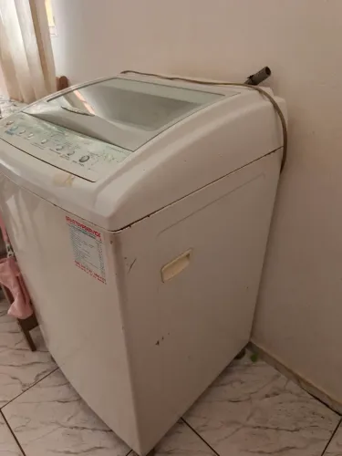 Máquina de lavar 8kg com defeito