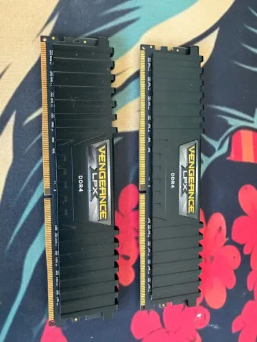 Memória RAM Vengeance LPX 64gb DDR4 3200