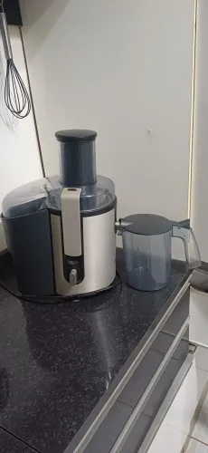 Baratinhoooo! Estou vendendo para pagar minha Faculdade!Faz Suco ,é  da marca Wallita!