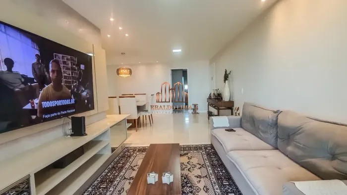 Apartamento com 3 quartos à venda em Maceió