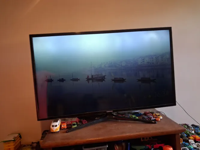 Tv samsung 40 polegadas * com defeito*