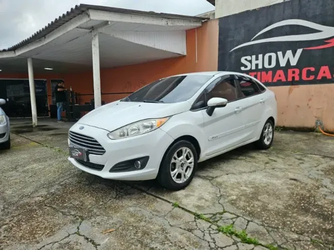 Ford Fiesta Sedan 1.6 16V Flex Aut. 2014