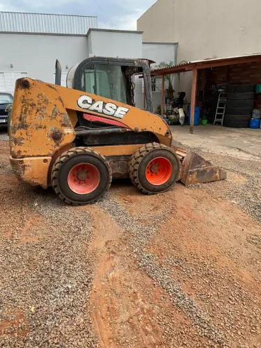 Bob cat mini carregadeira case 