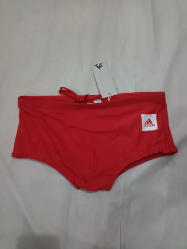 Sunga praia adidas tamanho P original. 