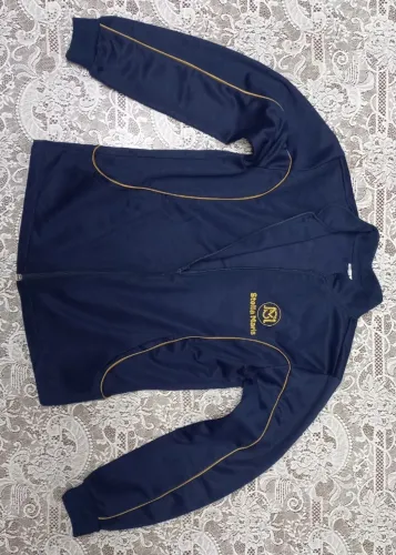 1 JAQUETA COM ZIPER DE UNIFORME COLÉGIO STELLA MARIS (CURITIBA) FUNDAMENTAL II (AZUL)