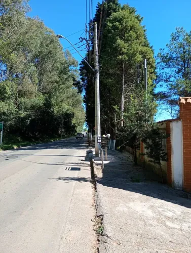 Terreno água luz casinha simples