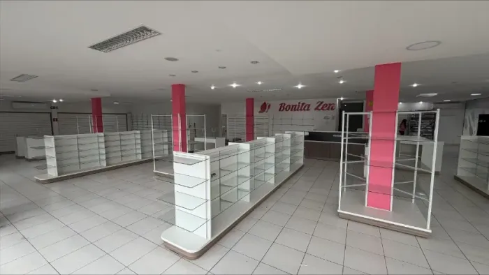 Móveis comerciais a venda