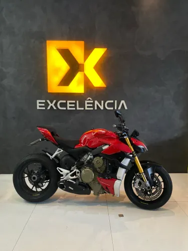 DUCATI STREETFIGHTER V4 S