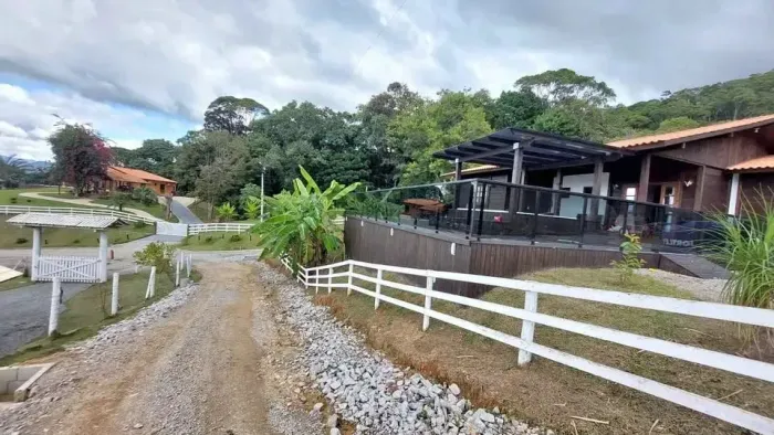 Belíssimo Sítio Com Escritura Pública 20000 metros quadrados em Área Rural - Águas Mornas