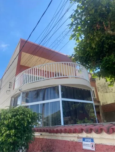 APARTAMENTO TIPO CASA NA BEIRA DA PRAIA DE IBICUÍ - MANGARATIBA