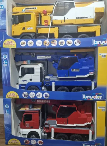Miniatura caminhão bruder