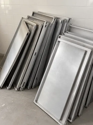 Kit com 10 unidades - Bandeja para estante aluminio 60cm