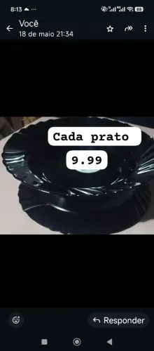 Prato preto de  louça 
