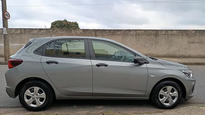 Chevrolet Onix Hatch 1.0 12V Flex Mec. 4P 2025