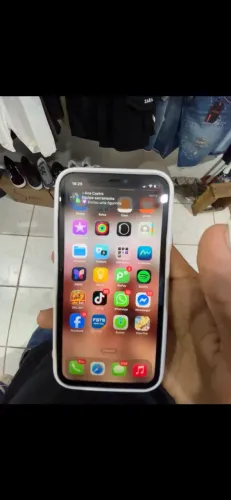 iPhone 11 128