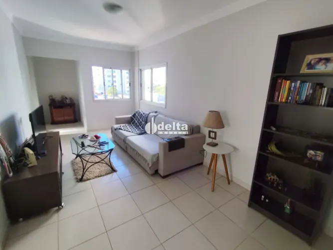 Apartamento com 2 quartos sendo 1 suíte disponível para locação no bairro Saraiva em Uberl