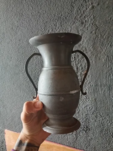 Vaso chumbo antigo