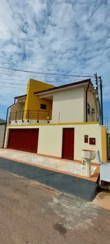 EXCELENTE CASA NO JARDIM AMÉRICA. 04 QUARTOS.