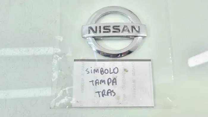 Simbolo Tampa Traseira Nissan Sentra Ano 2010 2011
