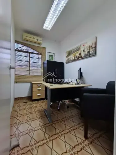 Kitnet/ Studio com 1 Quarto(s) e 1 banheiro(s) para Alugar, 10 m² por R$ 805 / Mês