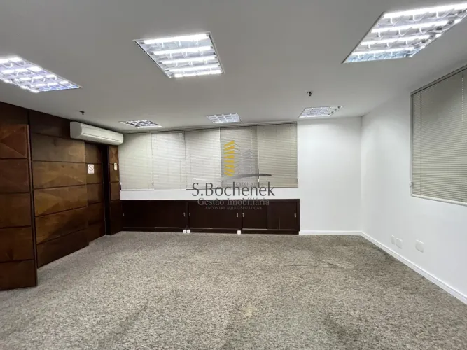 Conjunto comercial locação Rua Vieira de Morais - 180m² + 4 vagas