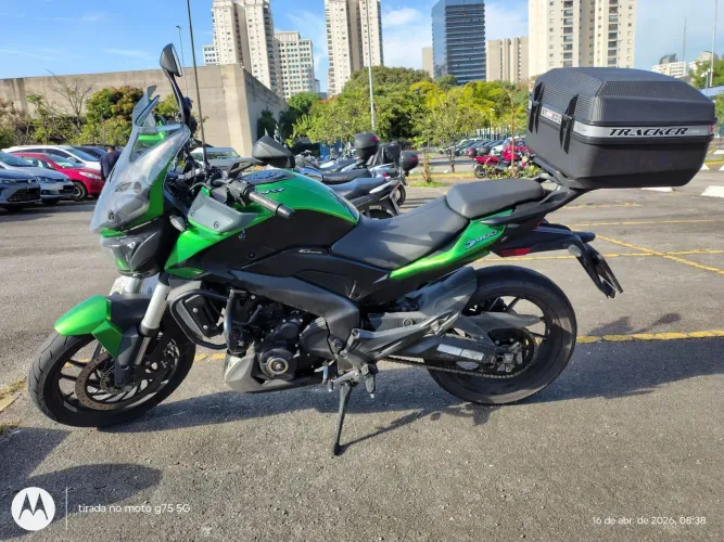 Bajaj Dominar 400 ano 22/23