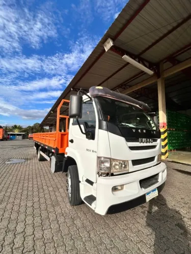 Caminhão Iveco Vertis