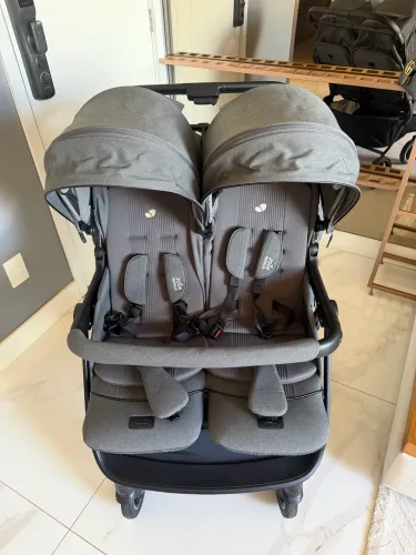 Carrinho de Bebê Para Gêmeos Estrella Chumbo Ebony - Joie