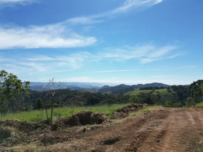 lindo terreno  em Camanducaia  Mg 74 mil metros