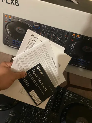 CONTROLADORA DDJ- FLX6 SEMI-NOVA