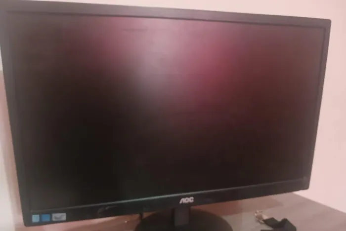 Vendo monitor AOC
