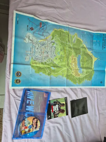 GTA V (GTA 5) PS4 - Mídia Física + Mapa Original Impecável