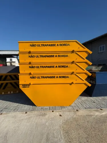 Caçamba estacionária