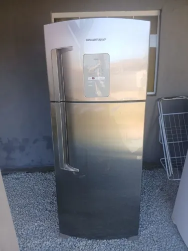 Geladeira brastemp lindona inox praticamente semi nova funcionando perfeitamente entrego