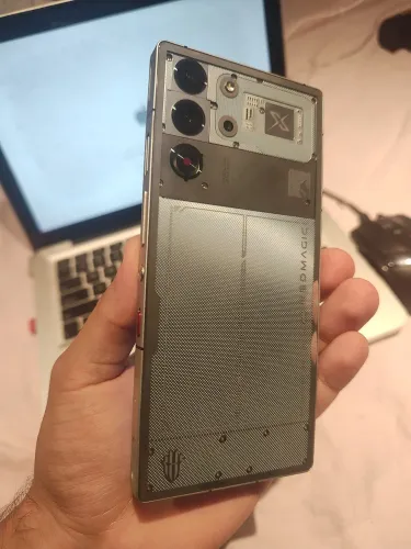Redmagic 10 pro - 512GB / 16GB RAM