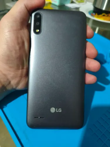 Celular LG K22+ 64GB / 4RAM semi-novo BARATINHO
