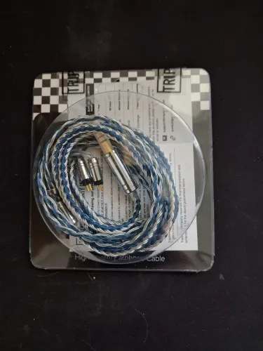 Cabo Tripowin C-01 2-pin 4.4mm para IEMs